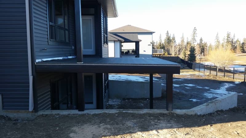 Stunning Vinyl Decking Installation in Edmonton – Built to Last Vinyl decking installation in Edmonton showcasing durability and style